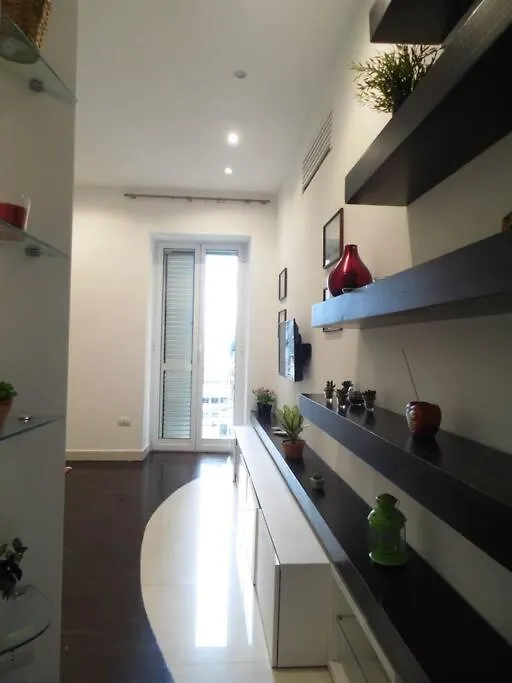 Giomar Apartment Naples Italy