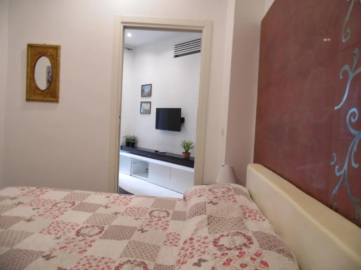Giomar Apartment Naples